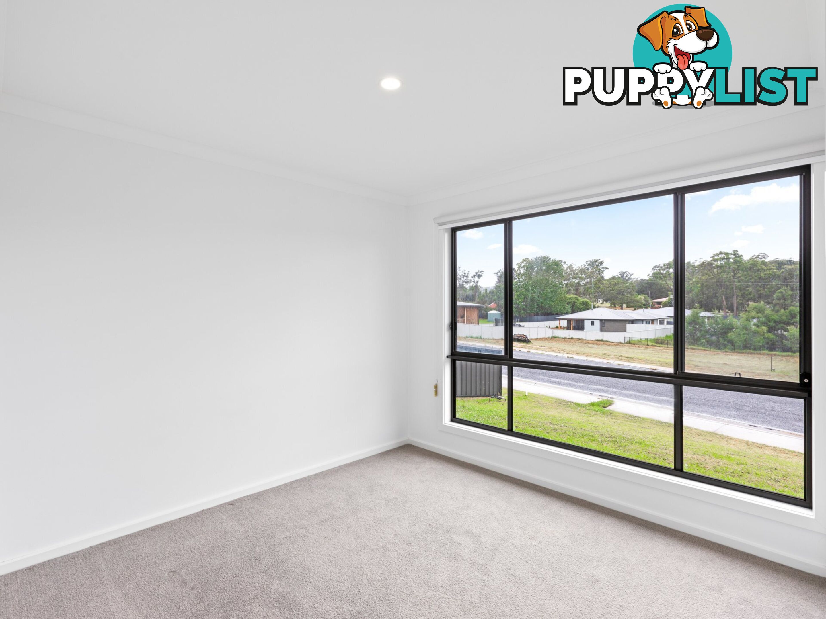 1/2 Kurrajong Crescent KALARU NSW 2550