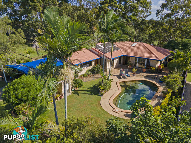 4 Erindale Court HELENSVALE QLD 4212