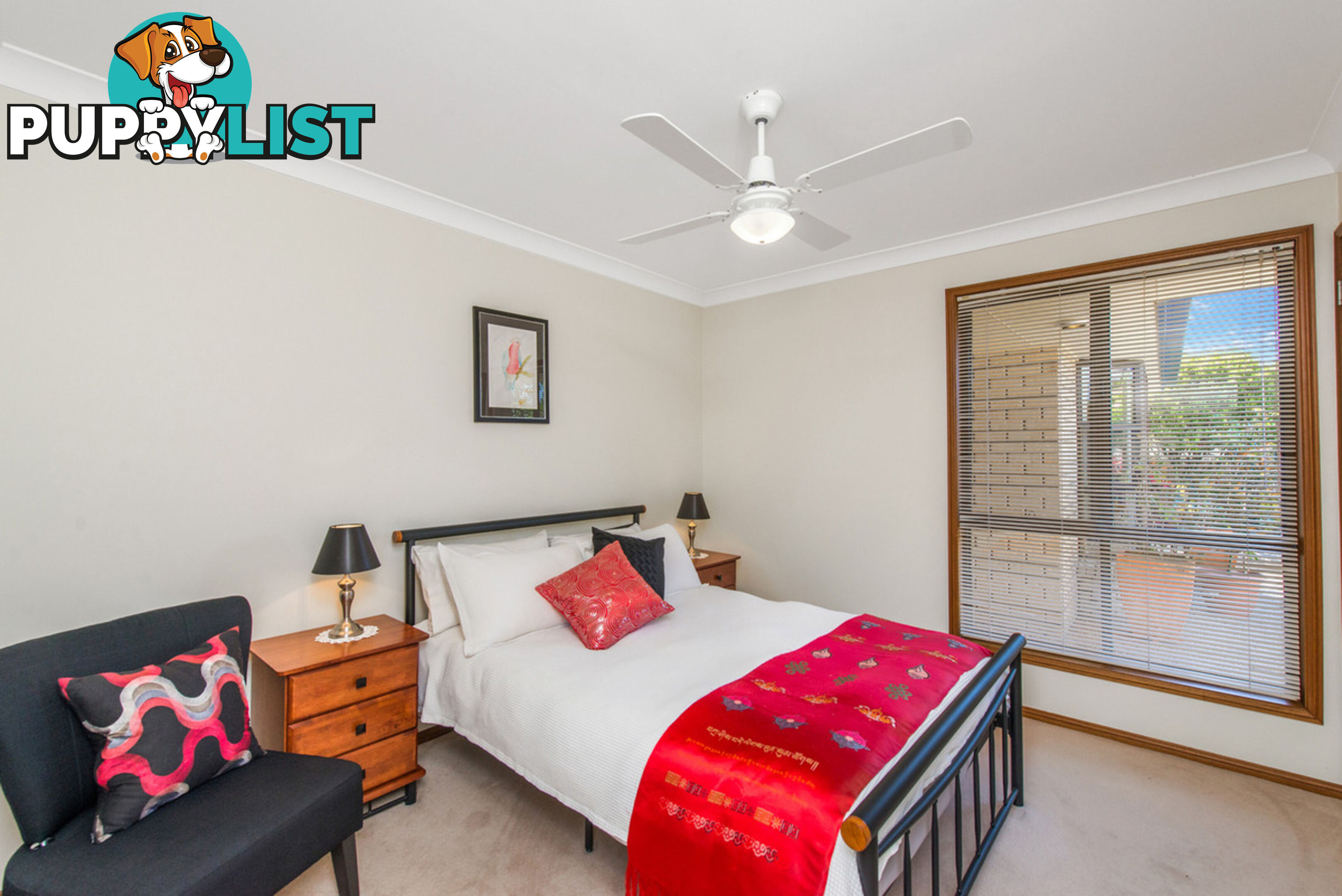 4 Erindale Court HELENSVALE QLD 4212