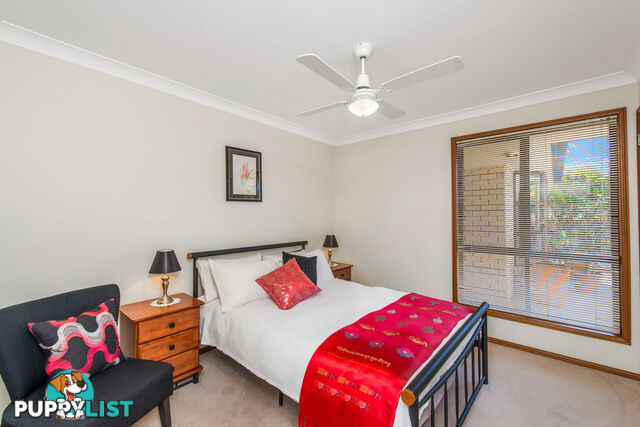 4 Erindale Court HELENSVALE QLD 4212