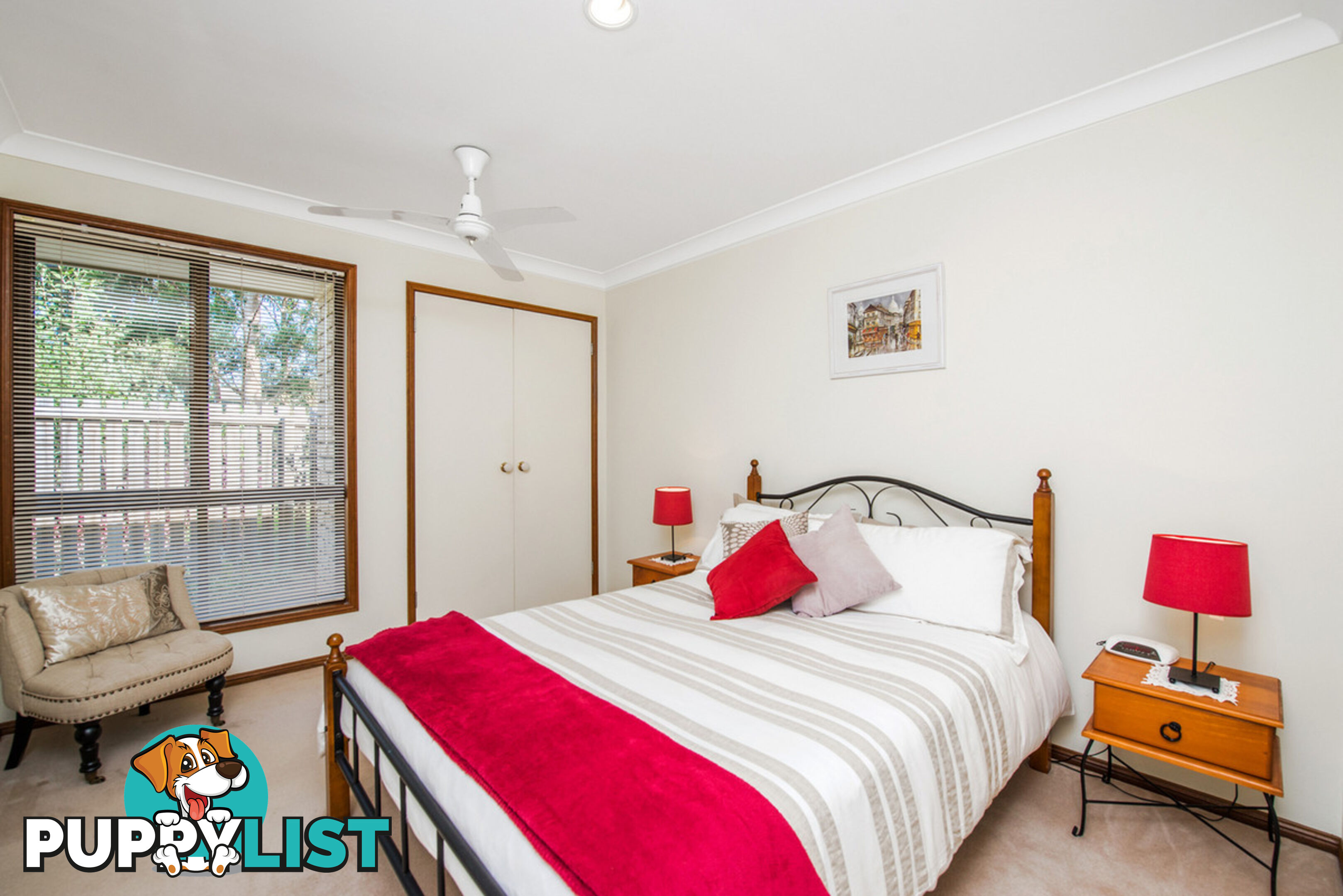 4 Erindale Court HELENSVALE QLD 4212