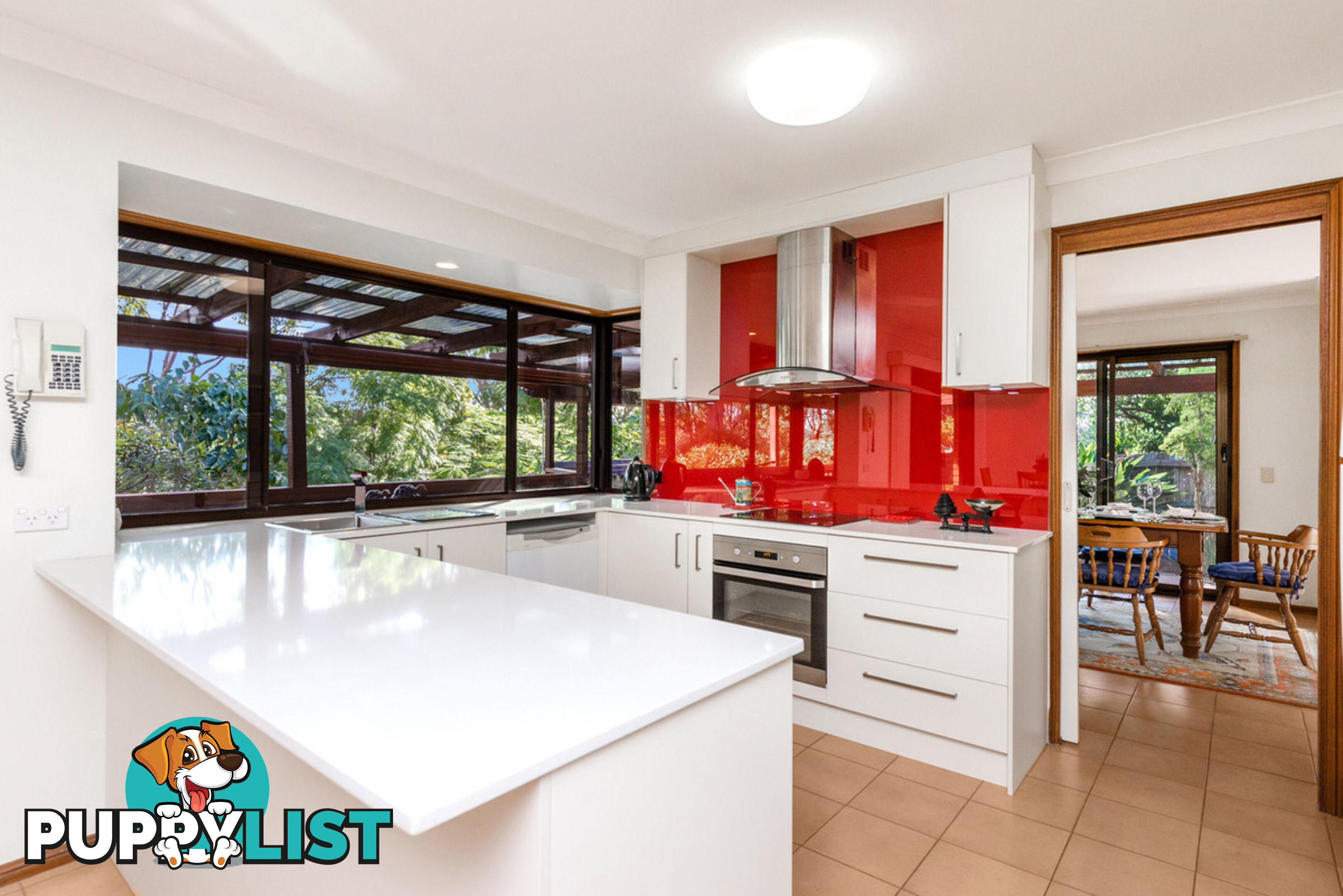 4 Erindale Court HELENSVALE QLD 4212