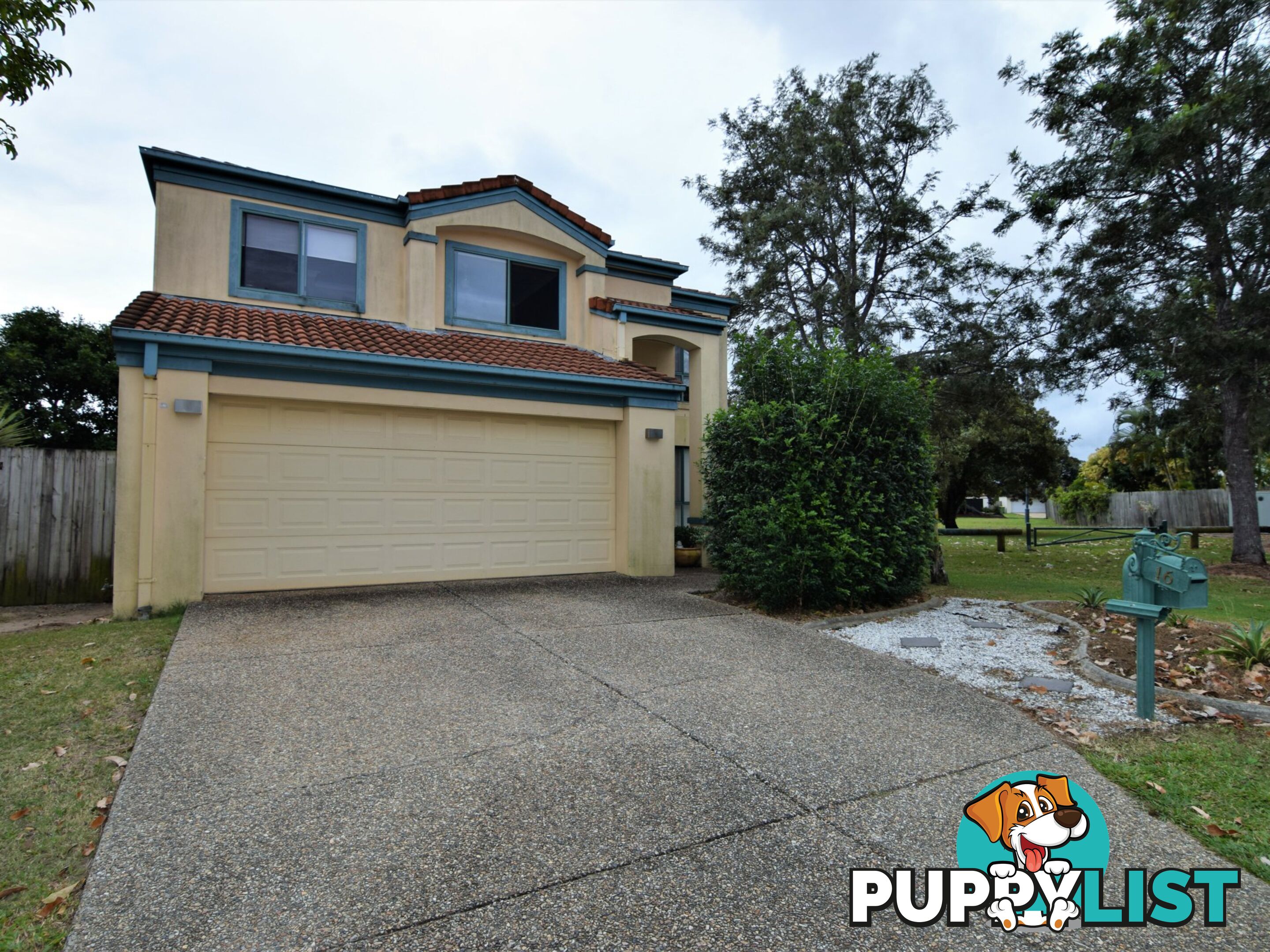 16 Hialeah Crescent HELENSVALE QLD 4212