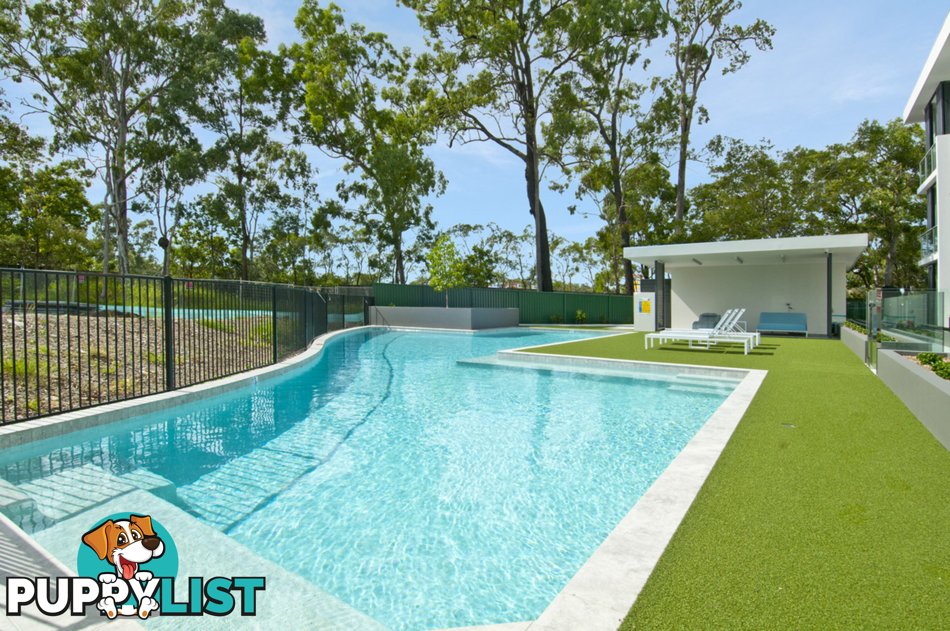 30 Careel Close HELENSVALE QLD 4212