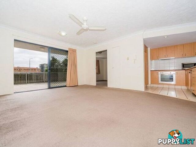 4/32 Bath Street LABRADOR QLD 4215