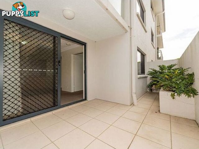 4/32 Bath Street LABRADOR QLD 4215