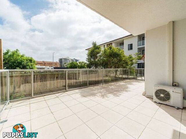 4/32 Bath Street LABRADOR QLD 4215