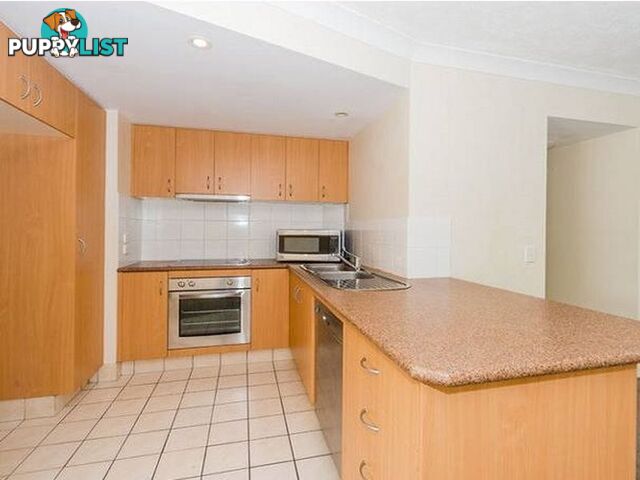 4/32 Bath Street LABRADOR QLD 4215