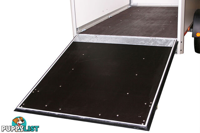 BACK RAMP REPLACING BACK DOORS ON ENCLOSED TRAILERS