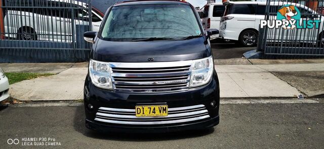 2010 NISSAN ELGRAND RIDER  -