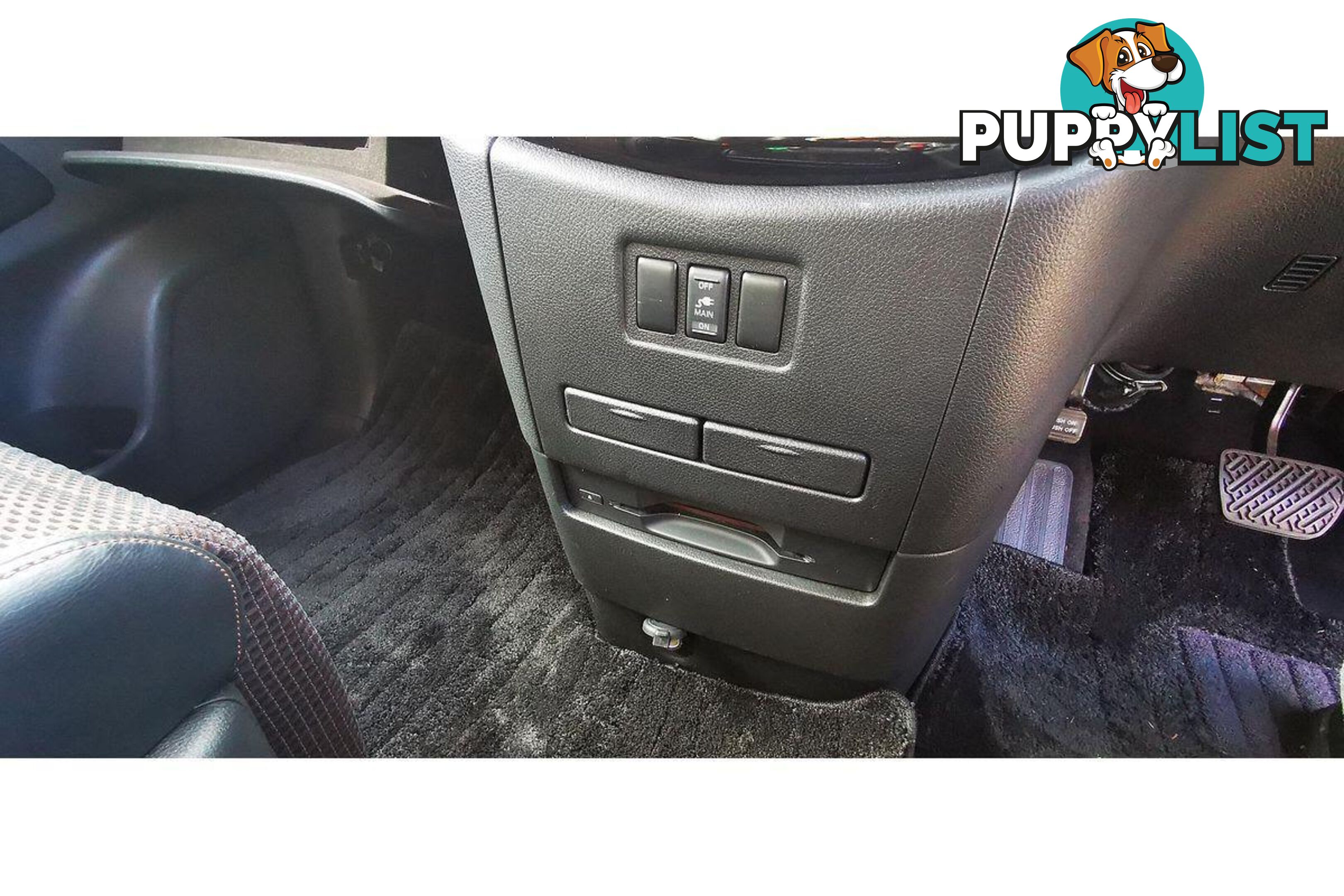 2010 NISSAN ELGRAND   OTHERCAR
