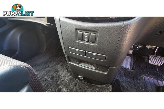 2010 NISSAN ELGRAND   OTHERCAR
