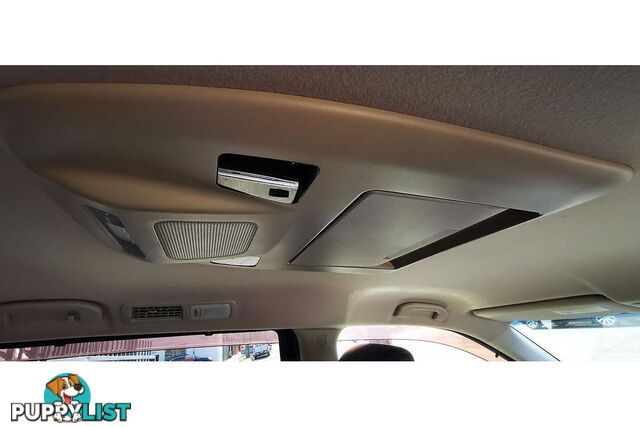 2010 NISSAN ELGRAND   OTHERCAR