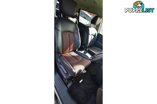 2010 NISSAN ELGRAND   OTHERCAR