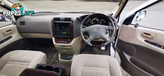 2001 TOYOTA GRANVIA (NO BADGE)  COMMERCIAL