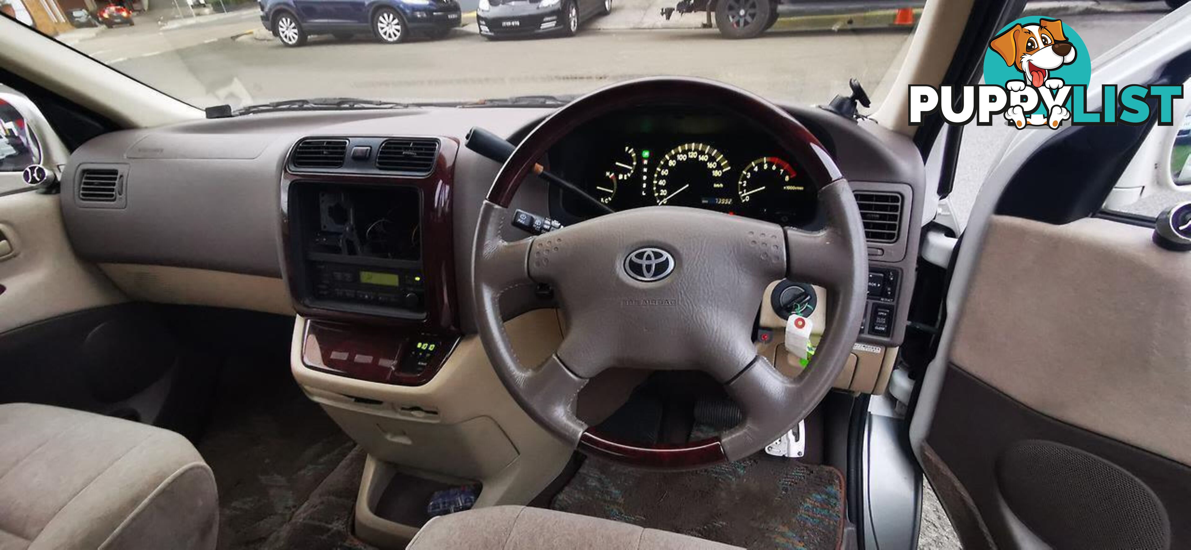 2001 TOYOTA GRANVIA (NO BADGE)  COMMERCIAL