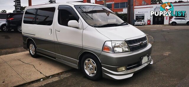 2001 TOYOTA GRANVIA (NO BADGE)  COMMERCIAL