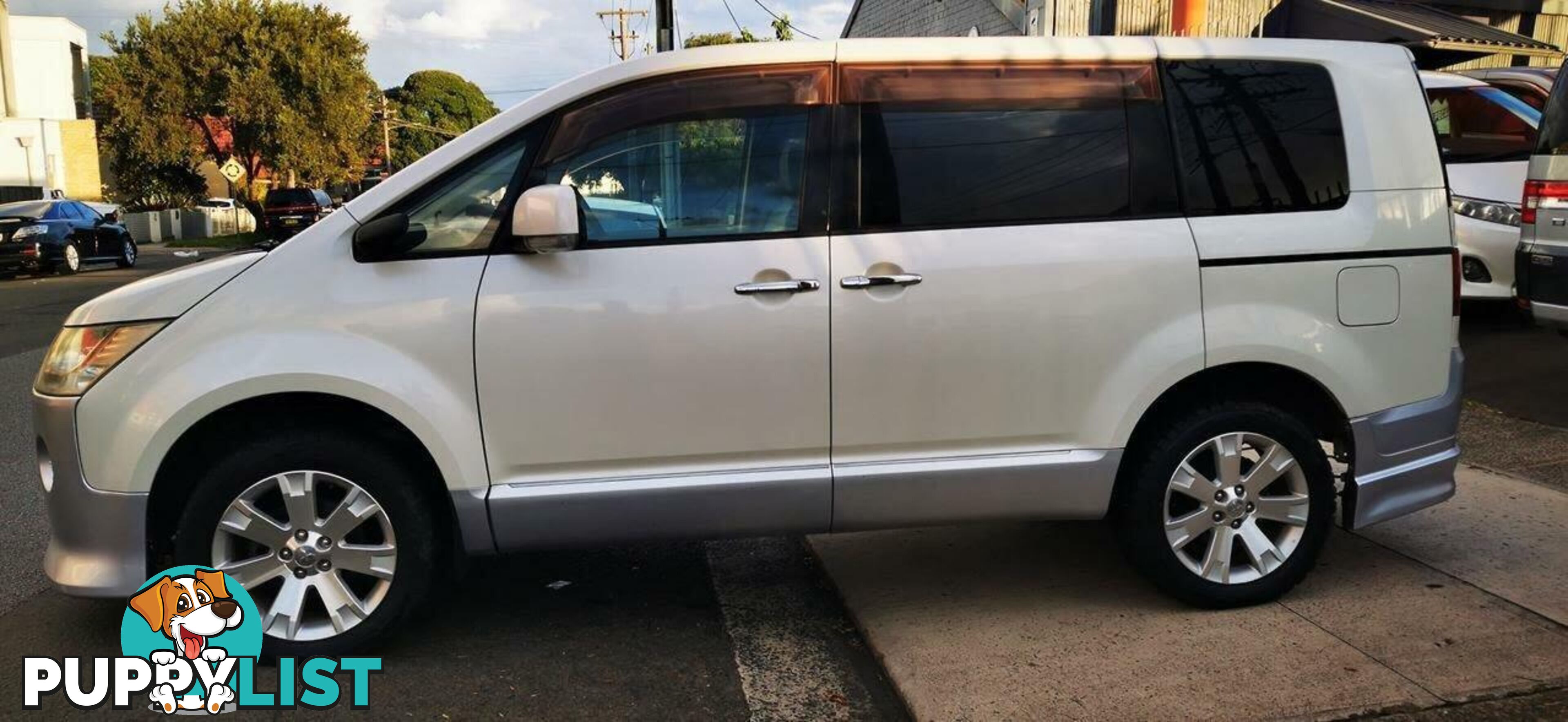 2008 MITSUBISHI DELICA D:5 ROADEST  COMMERCIAL