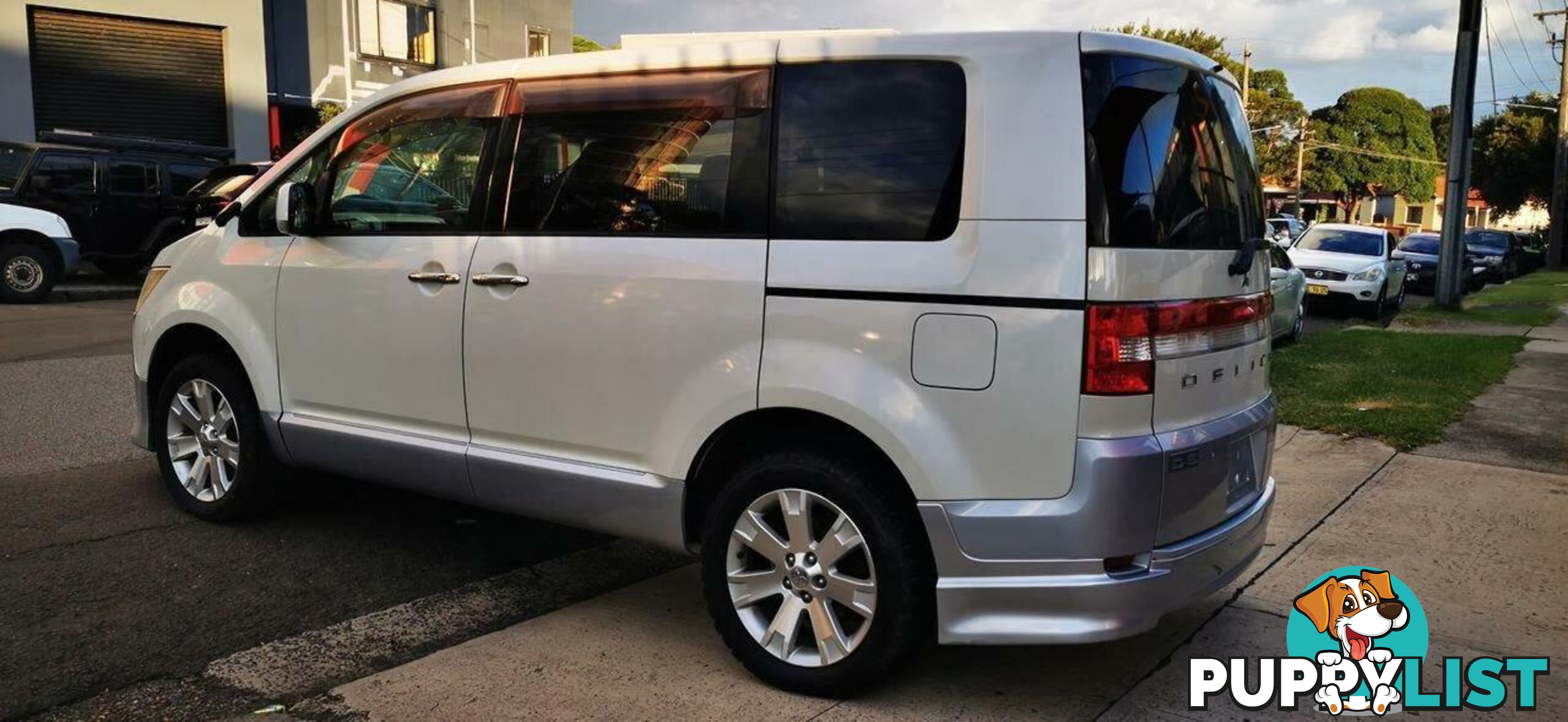 2008 MITSUBISHI DELICA D:5 ROADEST  COMMERCIAL