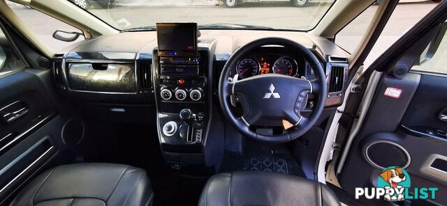2008 MITSUBISHI DELICA D:5 ROADEST  COMMERCIAL