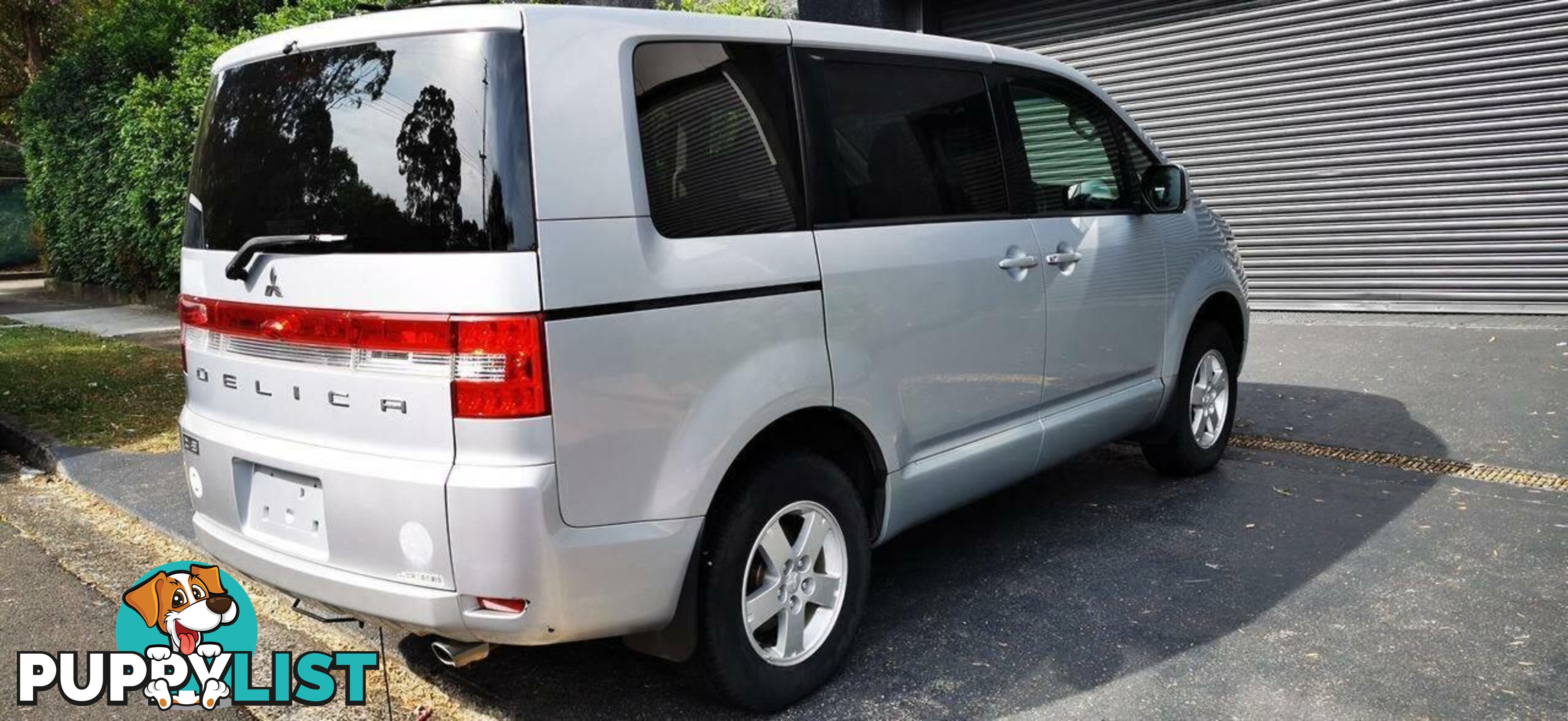 2009 MITSUBISHI DELICA D:5  -