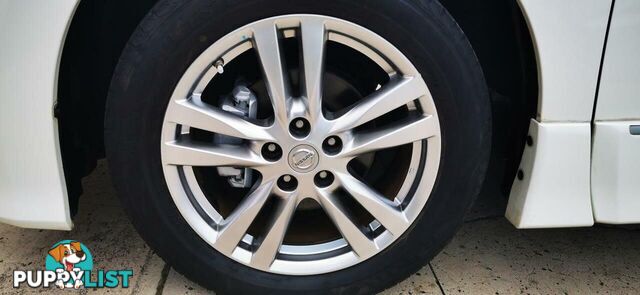 2010 NISSAN ELGRAND HIGHWAY STAR PREMIUM  WAGON