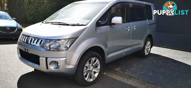 2011 MITSUBISHI DELICA D:5  -