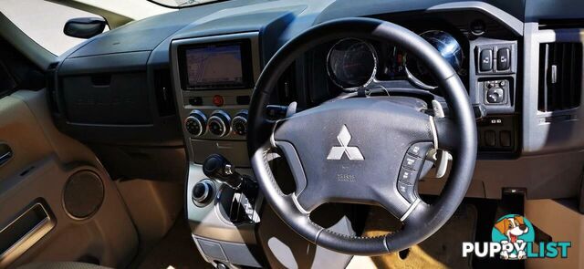 2011 MITSUBISHI DELICA D:5  -