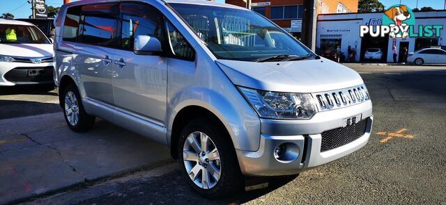 2009 MITSUBISHI DELICA D:5  COMMERCIAL