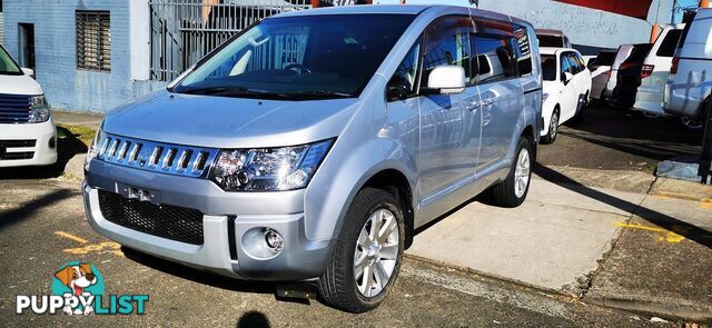 2009 MITSUBISHI DELICA D:5  COMMERCIAL