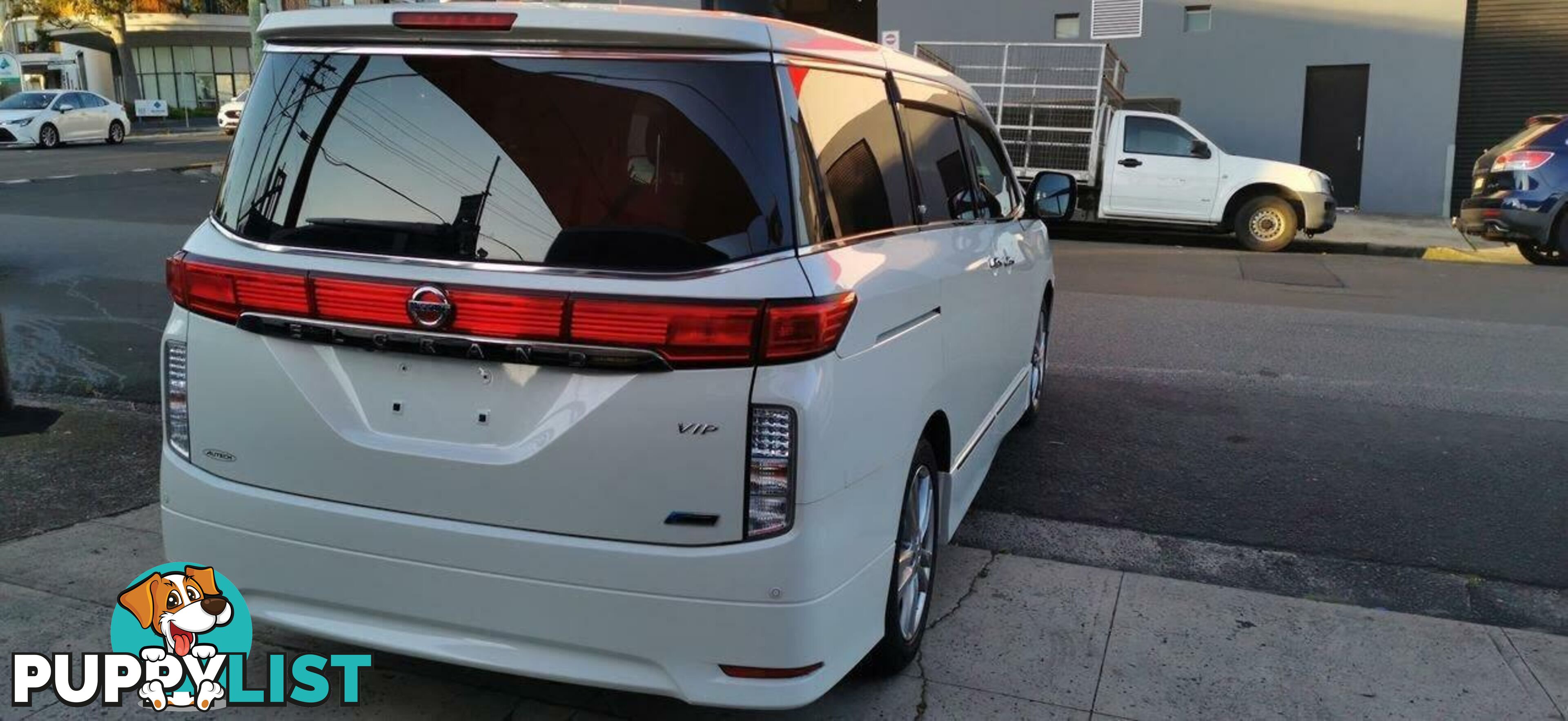 2011 NISSAN ELGRAND VIP  -