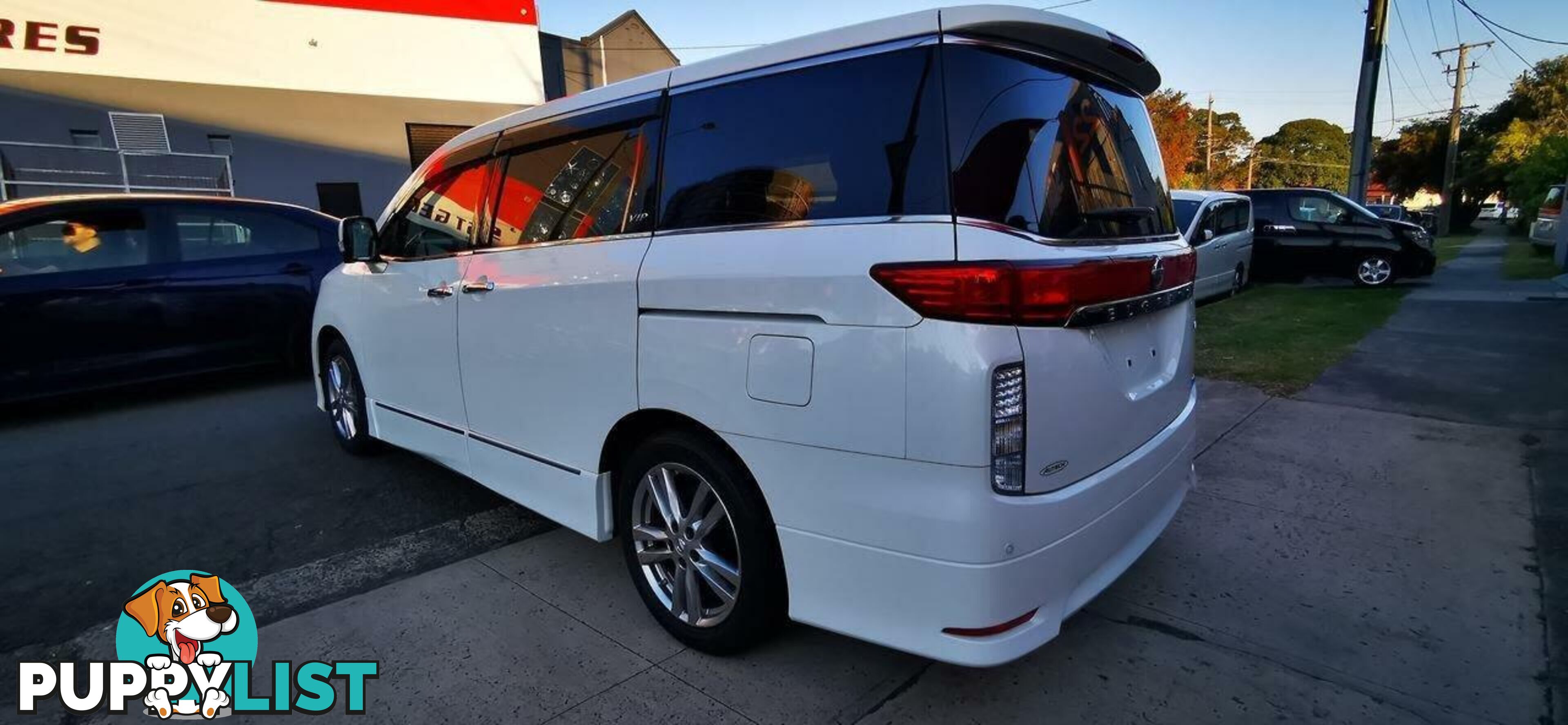 2011 NISSAN ELGRAND VIP  -