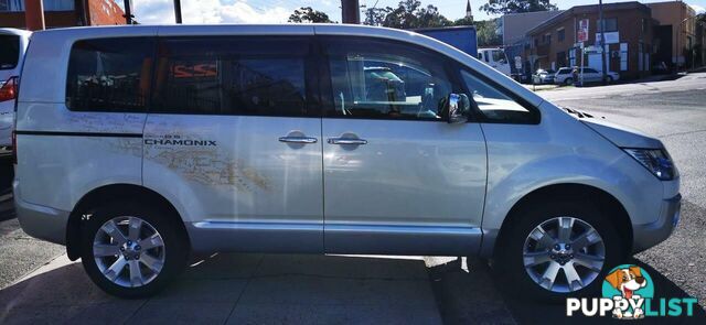 2008 MITSUBISHI DELICA D:5  -