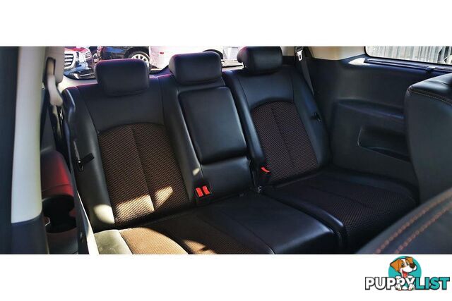 2010 NISSAN ELGRAND   OTHERCAR