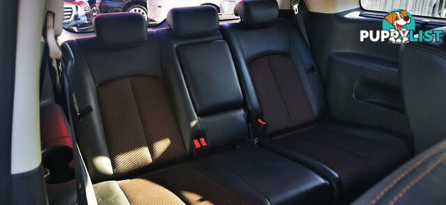 2010 NISSAN ELGRAND HIGHWAY STAR  COMMERCIAL