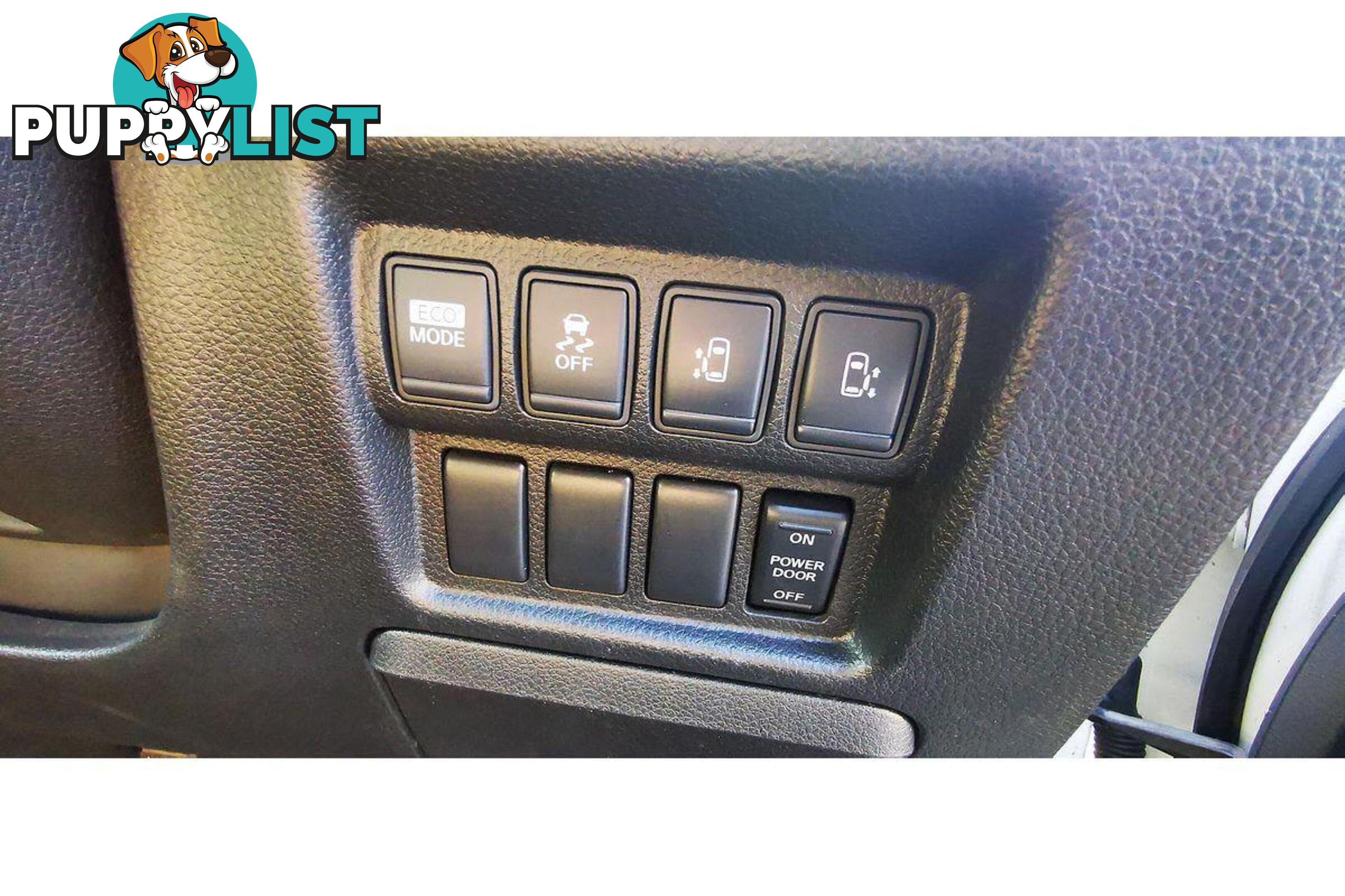 2010 NISSAN ELGRAND   OTHERCAR