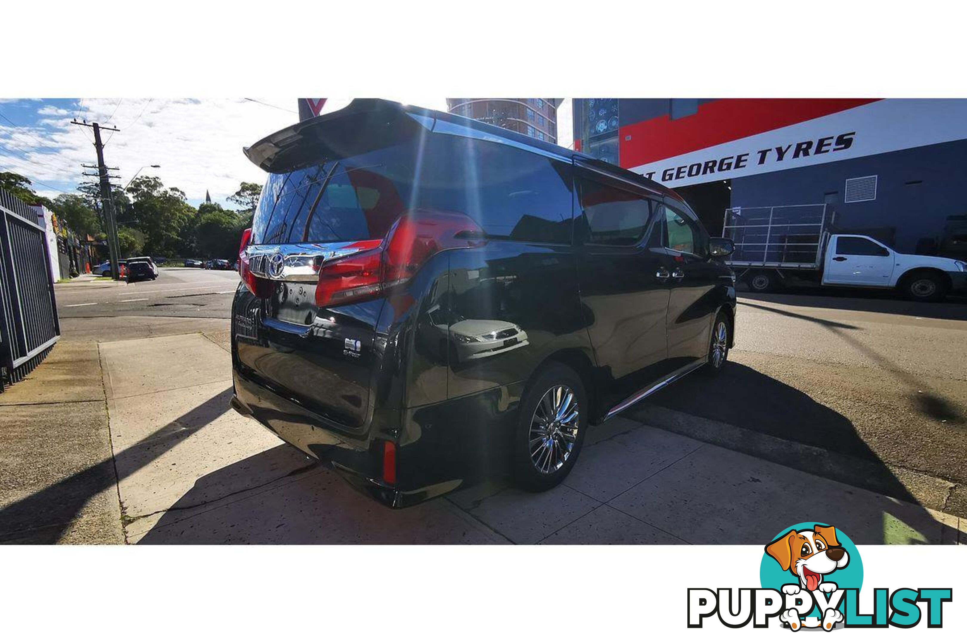 2023 TOYOTA ALPHARD   OTHERCAR