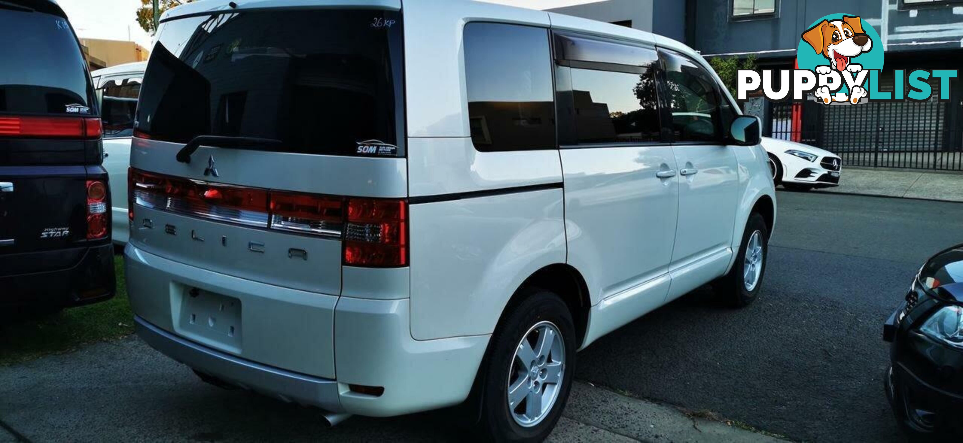 2012 MITSUBISHI DELICA D:5  -