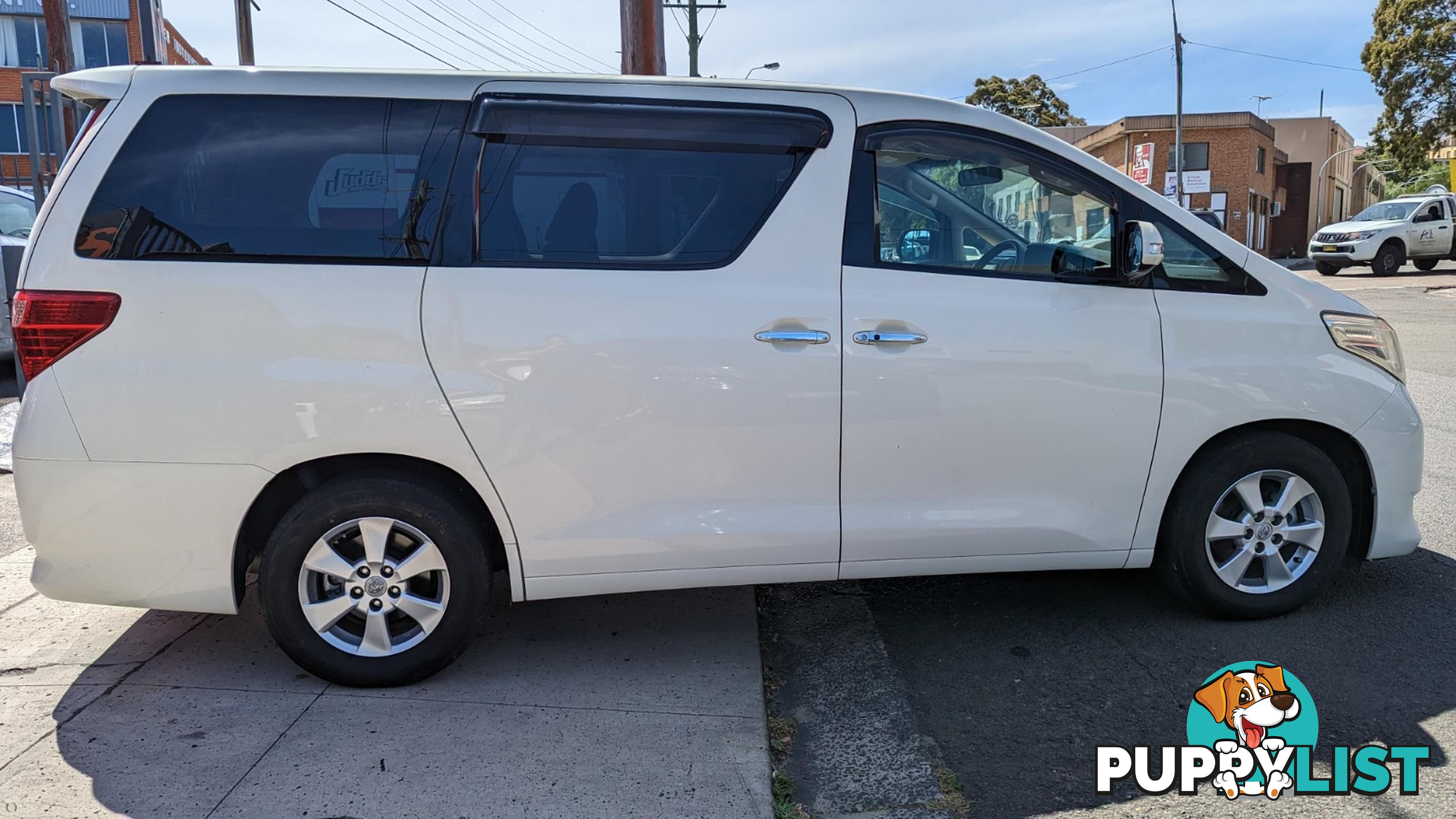 2009 TOYOTA ALPHARD (NO BADGE)  -