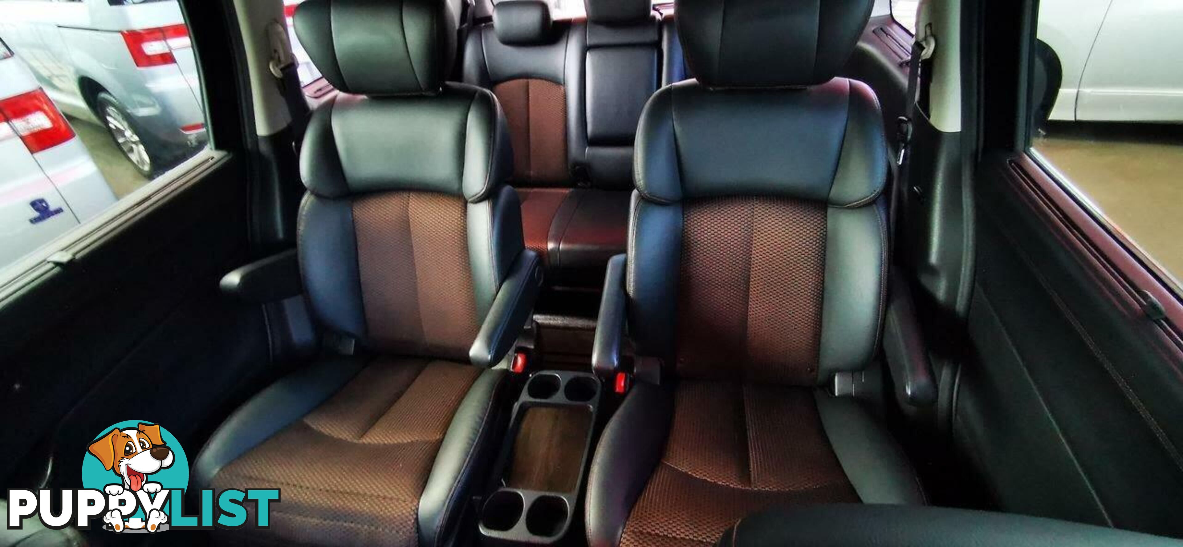 2010 NISSAN ELGRAND HIGHWAY STAR  COMMERCIAL
