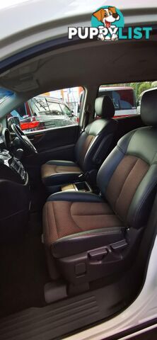 2010 NISSAN ELGRAND HIGHWAY STAR  COMMERCIAL