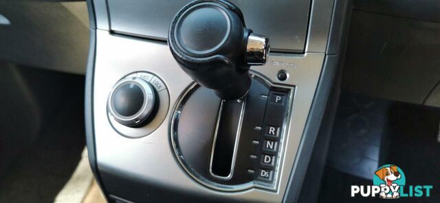2010 MITSUBISHI DELICA D:5  COMMERCIAL
