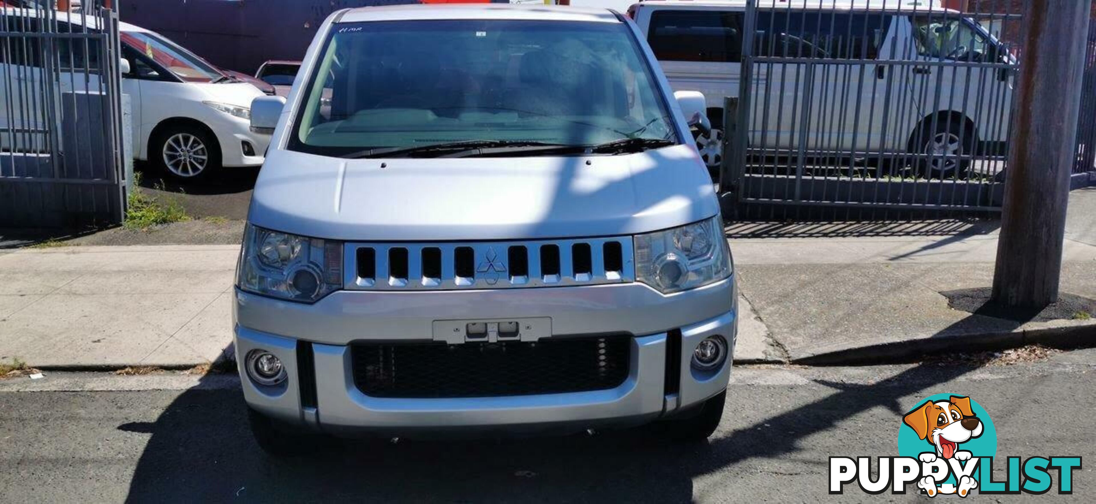 2010 MITSUBISHI DELICA D:5  COMMERCIAL
