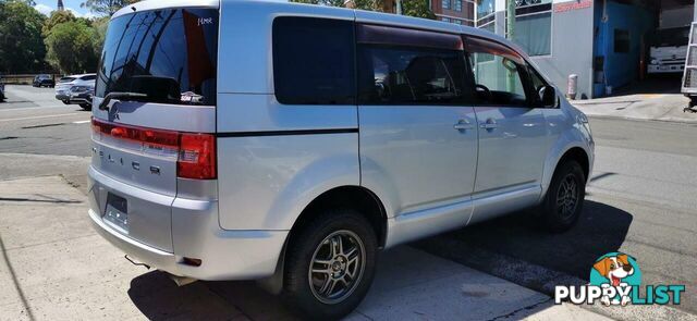 2010 MITSUBISHI DELICA D:5  COMMERCIAL