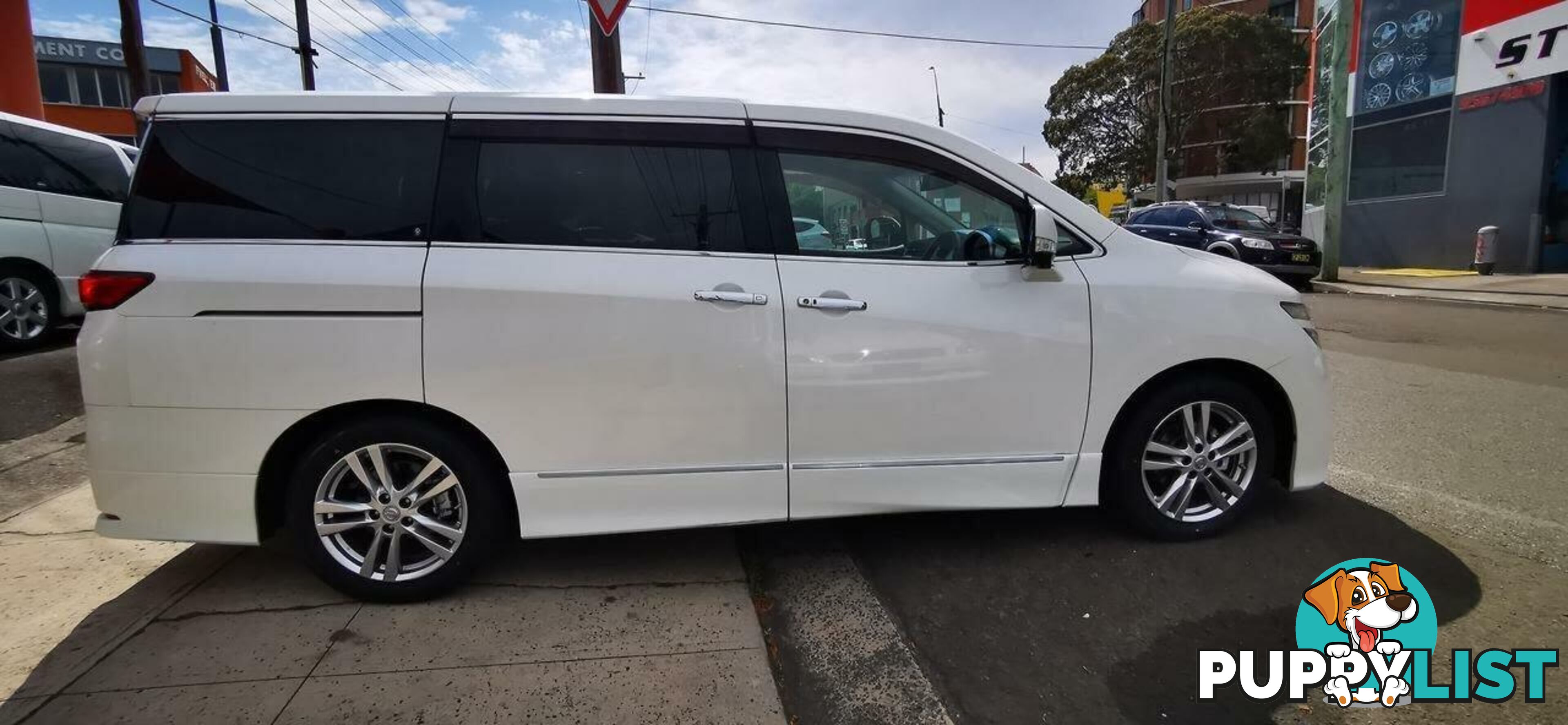 2010 NISSAN ELGRAND HIGHWAY STAR PREMIUM  -