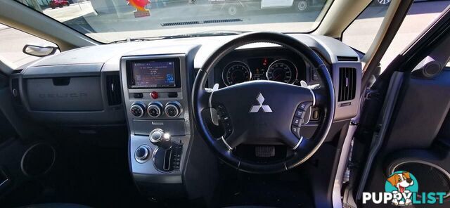 2010 MITSUBISHI DELICA D:5  COMMERCIAL