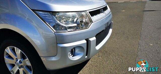 2010 MITSUBISHI DELICA D:5  COMMERCIAL