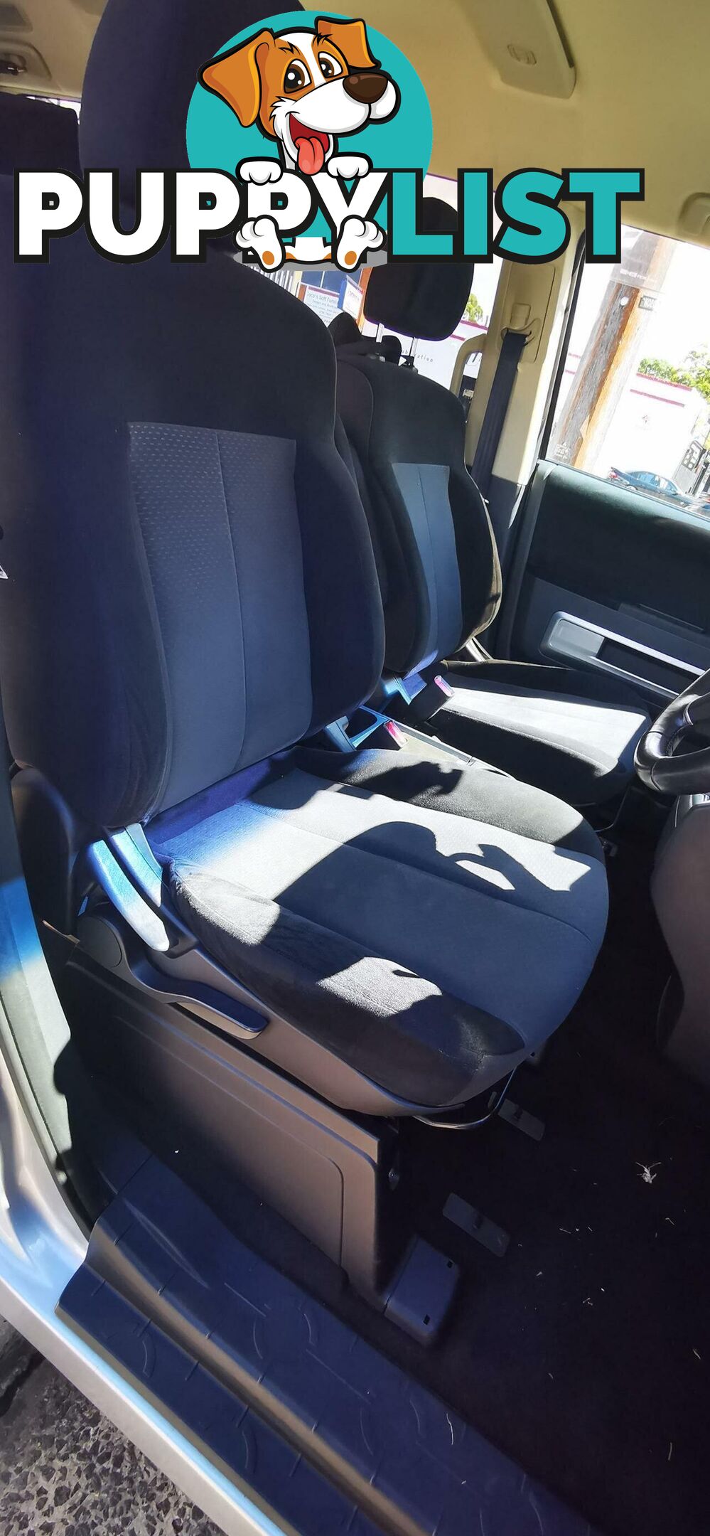 2010 MITSUBISHI DELICA D:5  COMMERCIAL