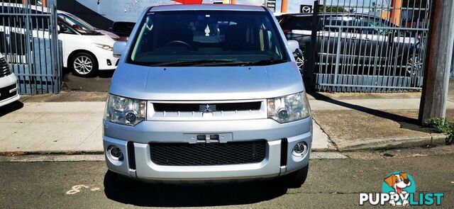 2010 MITSUBISHI DELICA D:5  COMMERCIAL