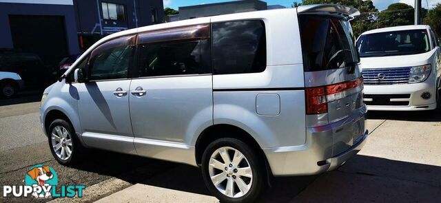 2010 MITSUBISHI DELICA D:5  COMMERCIAL